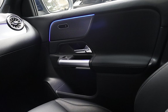 Mercedes-Benz EQA300 15 of 15