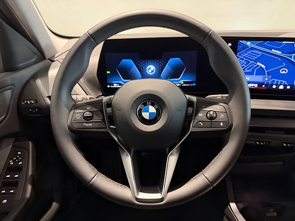 BMW 120 13 of 18