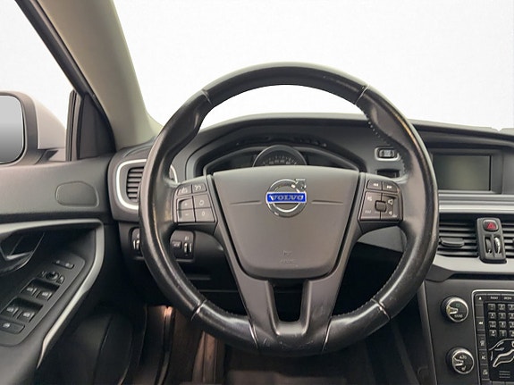 Volvo V40 14 of 26