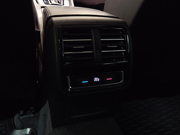 Volkswagen Passat Alltrack 26 of 26