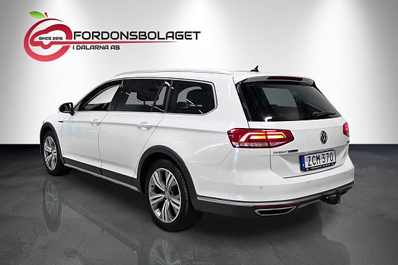 Volkswagen Passat Alltrack 6 of 26
