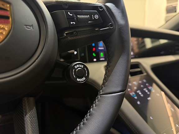 Porsche Taycan 4S 8 of 25