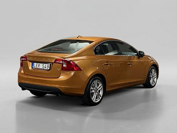 Volvo S60 5 of 16