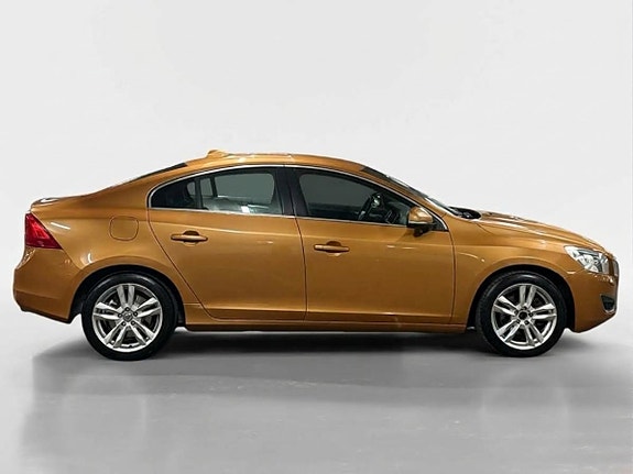 Volvo S60 6 of 16