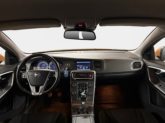 Volvo S60 10 of 16