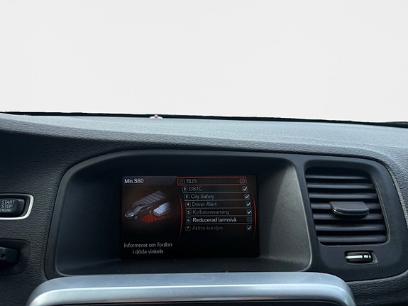 Volvo S60 15 of 16