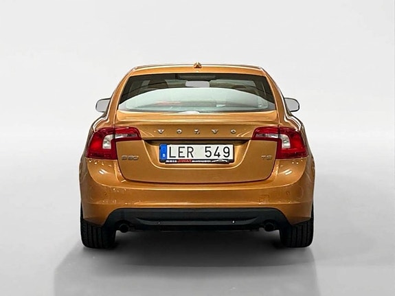 Volvo S60 4 of 16