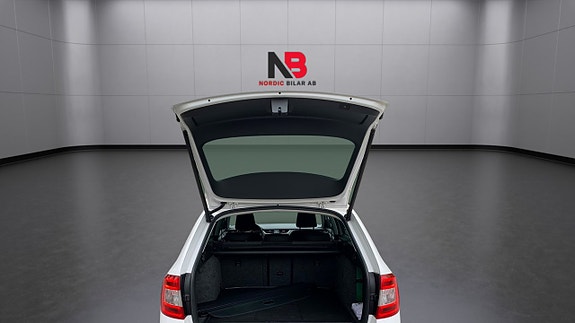 Skoda Octavia 5 of 11