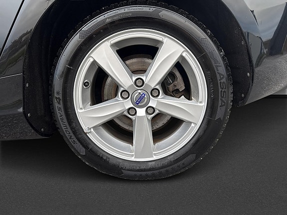 Volvo V40 15 of 15