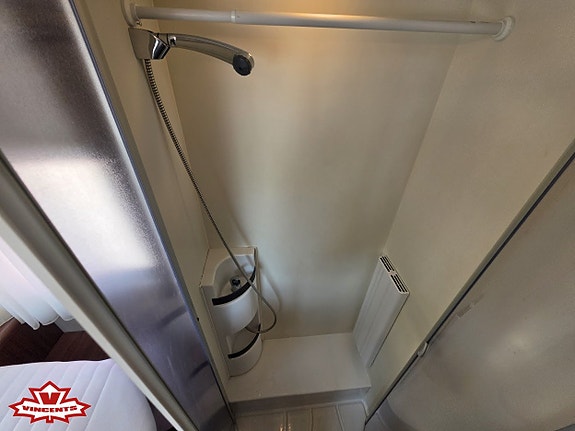 Eura Mobil Integra Line *Automat *AC bodel *Dragkrok 15 of 20