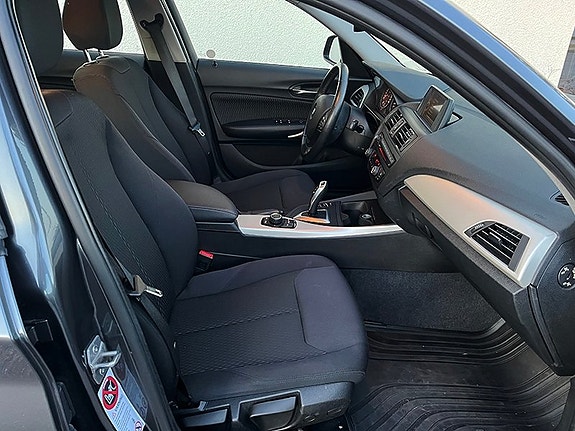 BMW 116i 6 of 12