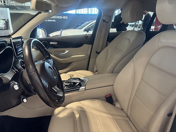 Mercedes-Benz GLC220 d 11 of 11