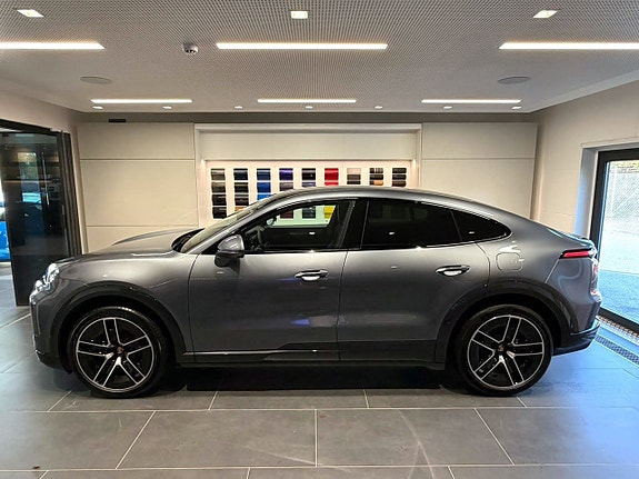 Porsche Cayenne Coupe 3 of 23