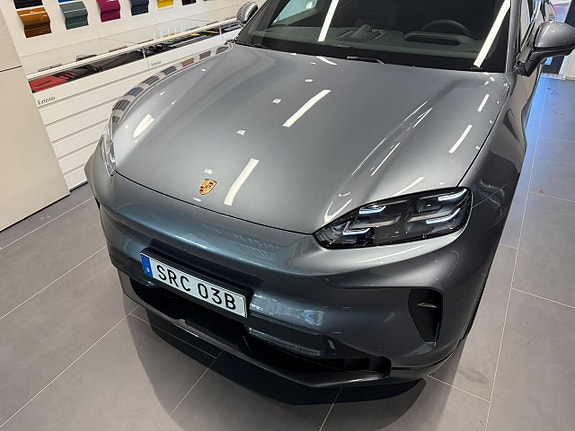 Porsche Cayenne Coupe 6 of 23