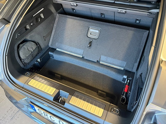 Porsche Cayenne Coupe 10 of 23