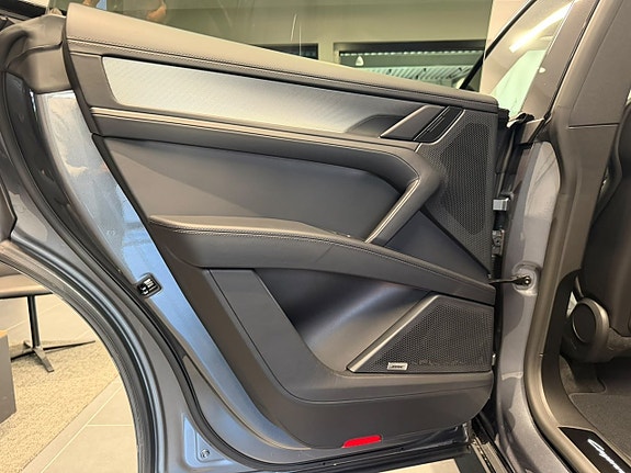 Porsche Cayenne Coupe 12 of 23