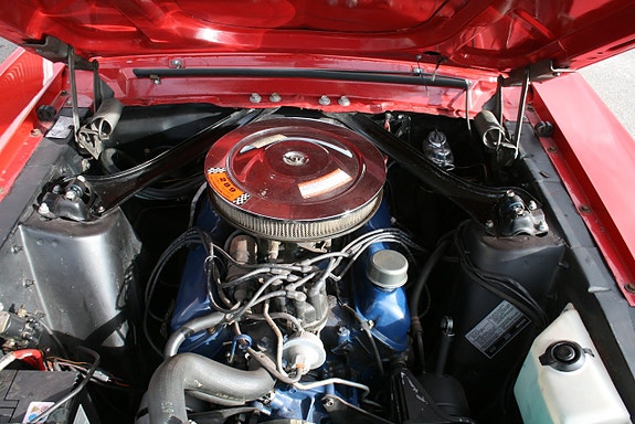 Ford Mustang 15 of 17