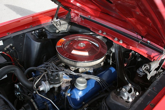 Ford Mustang 16 of 17