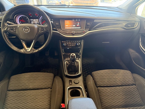Opel Astra 5 of 7