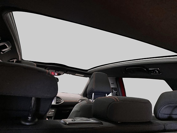 Peugeot 308 SW 3 of 4