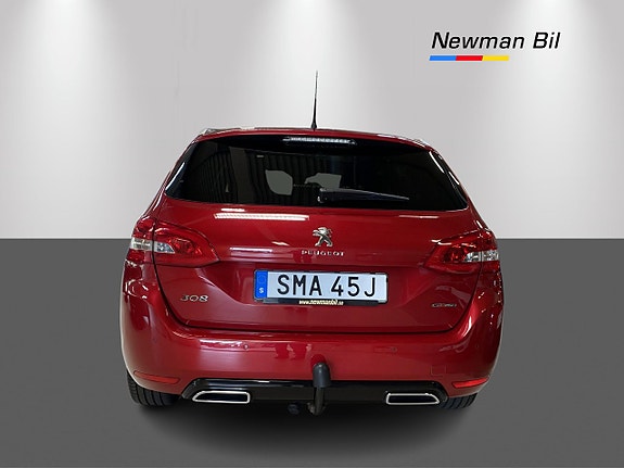 Peugeot 308 SW 2 of 4