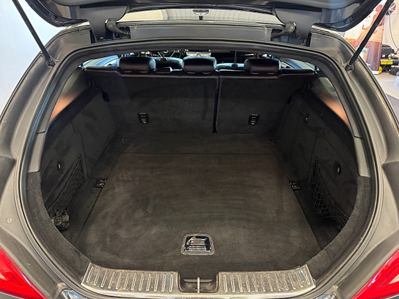 Mercedes-Benz CLS350 23 of 24