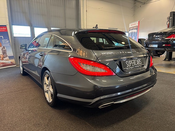 Mercedes-Benz CLS350 5 of 24