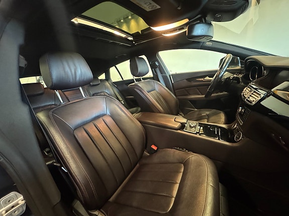 Mercedes-Benz CLS350 9 of 24