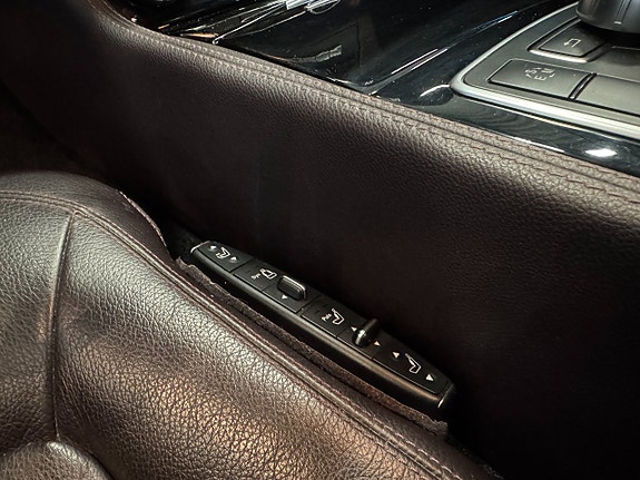 Mercedes-Benz CLS350 16 of 24