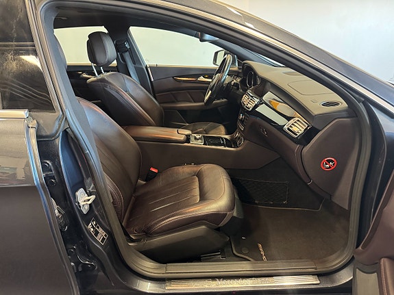 Mercedes-Benz CLS350 7 of 24