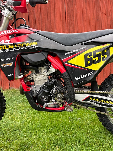 GasGas MC350F 2 of 8