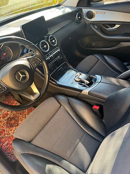 Mercedes-Benz C180 11 of 20