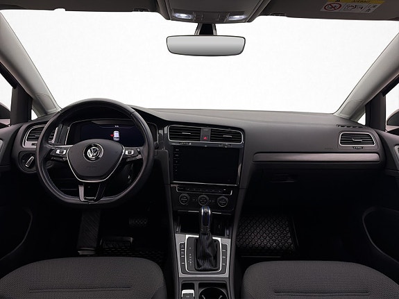 Volkswagen e-Golf VII 13 of 30