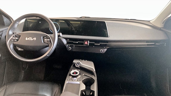 Kia EV6 4 of 12