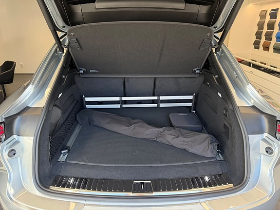 Porsche Cayenne 24 of 25