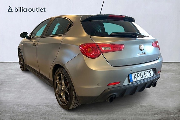 Alfa Romeo Giulietta 2 of 23