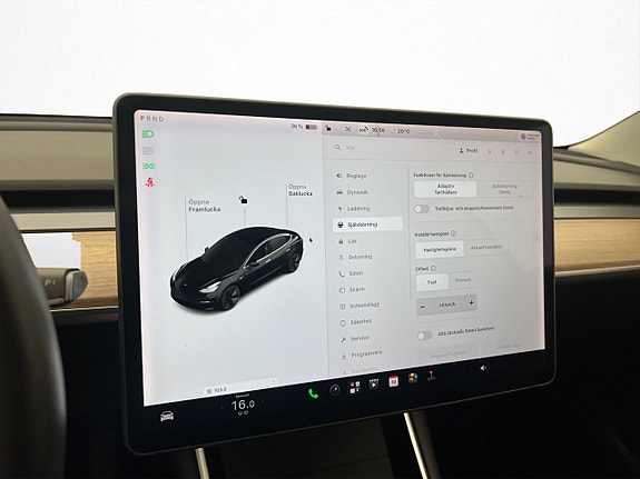 Tesla Model 3 23 of 29