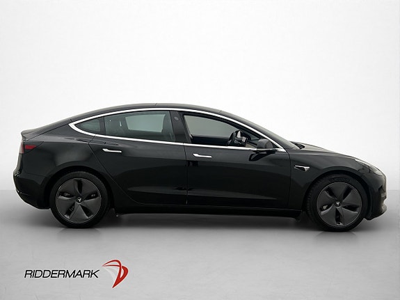Tesla Model 3 10 of 29