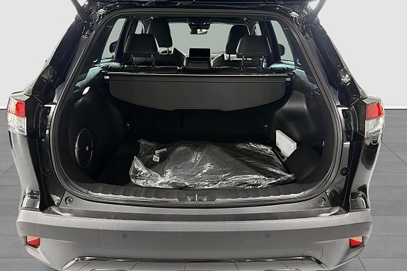 Toyota Corolla Cross 12 of 12