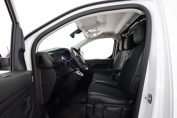 Peugeot e-Expert 10 of 26