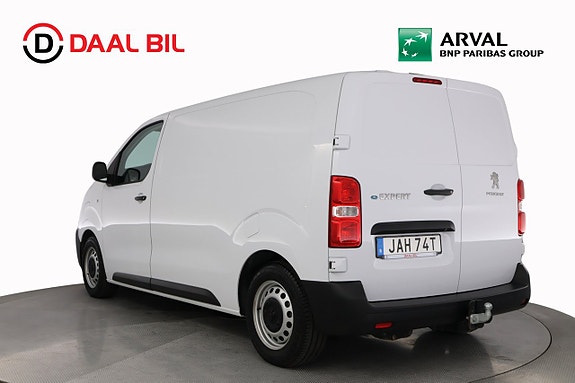 Peugeot e-Expert 8 of 26