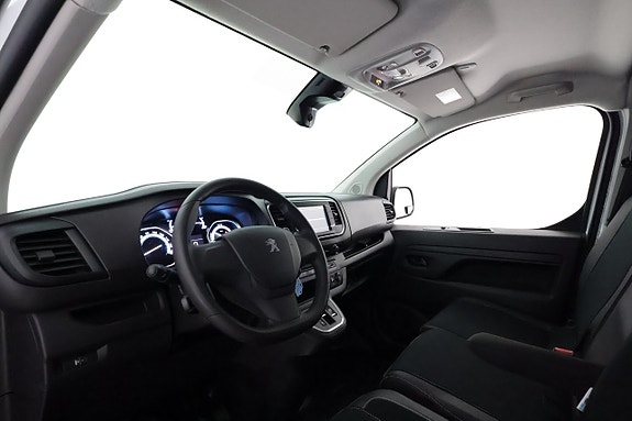 Peugeot e-Expert 11 of 26