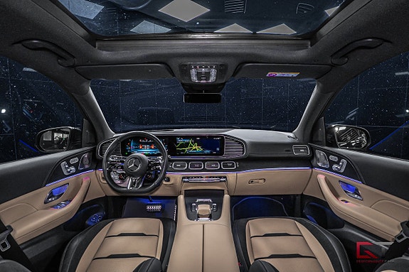 Mercedes-Benz GLE53 13 of 18