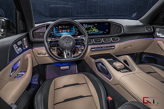 Mercedes-Benz GLE53 8 of 18