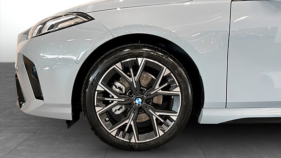 BMW 120 8 of 12