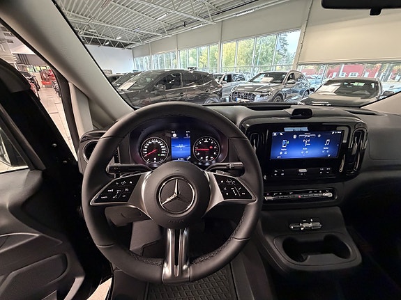 Mercedes-Benz Vito 119 9 of 13