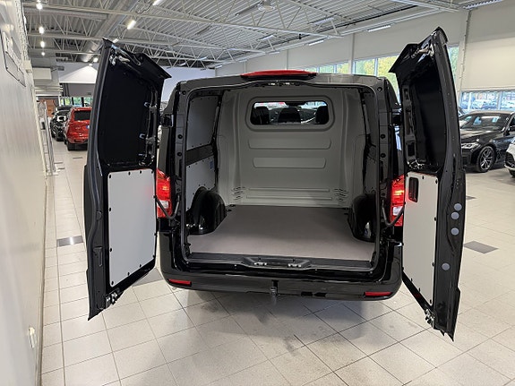 Mercedes-Benz Vito 119 4 of 13