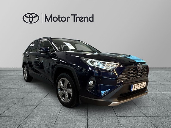 Toyota RAV4 4 of 18