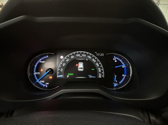 Toyota RAV4 17 of 18