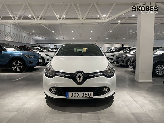 Renault Clio 2 of 12